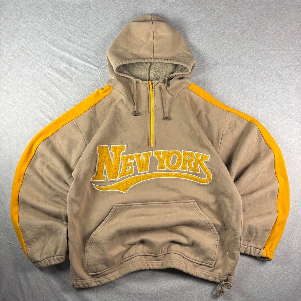 Vintage New York Graphic Hoodie – Size M